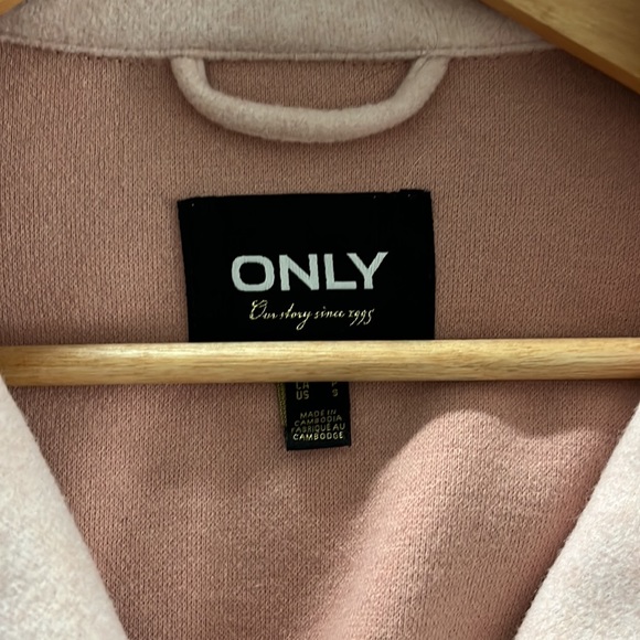 Pink Shacket - Picture 5 of 8